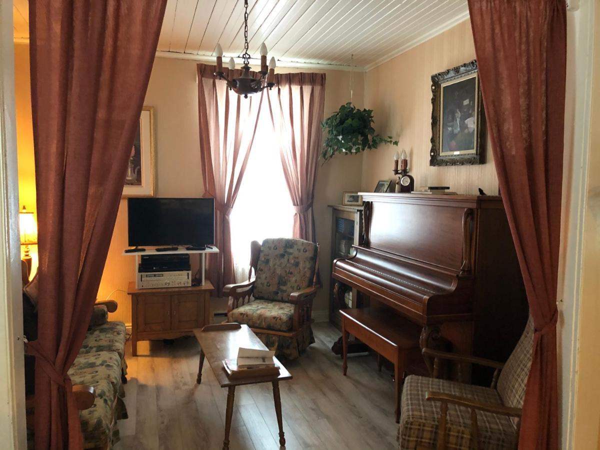 La Maison Des Leclerc Труа-Ривьер Экстерьер фото