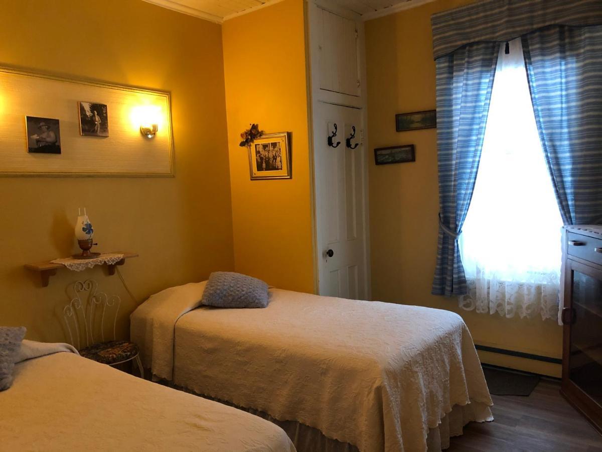La Maison Des Leclerc Труа-Ривьер Экстерьер фото